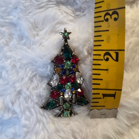Vintage Rhinestone multicolored Christmas Tree Vintage Brooch/Pin Gold Tone - Picture 2 of 3